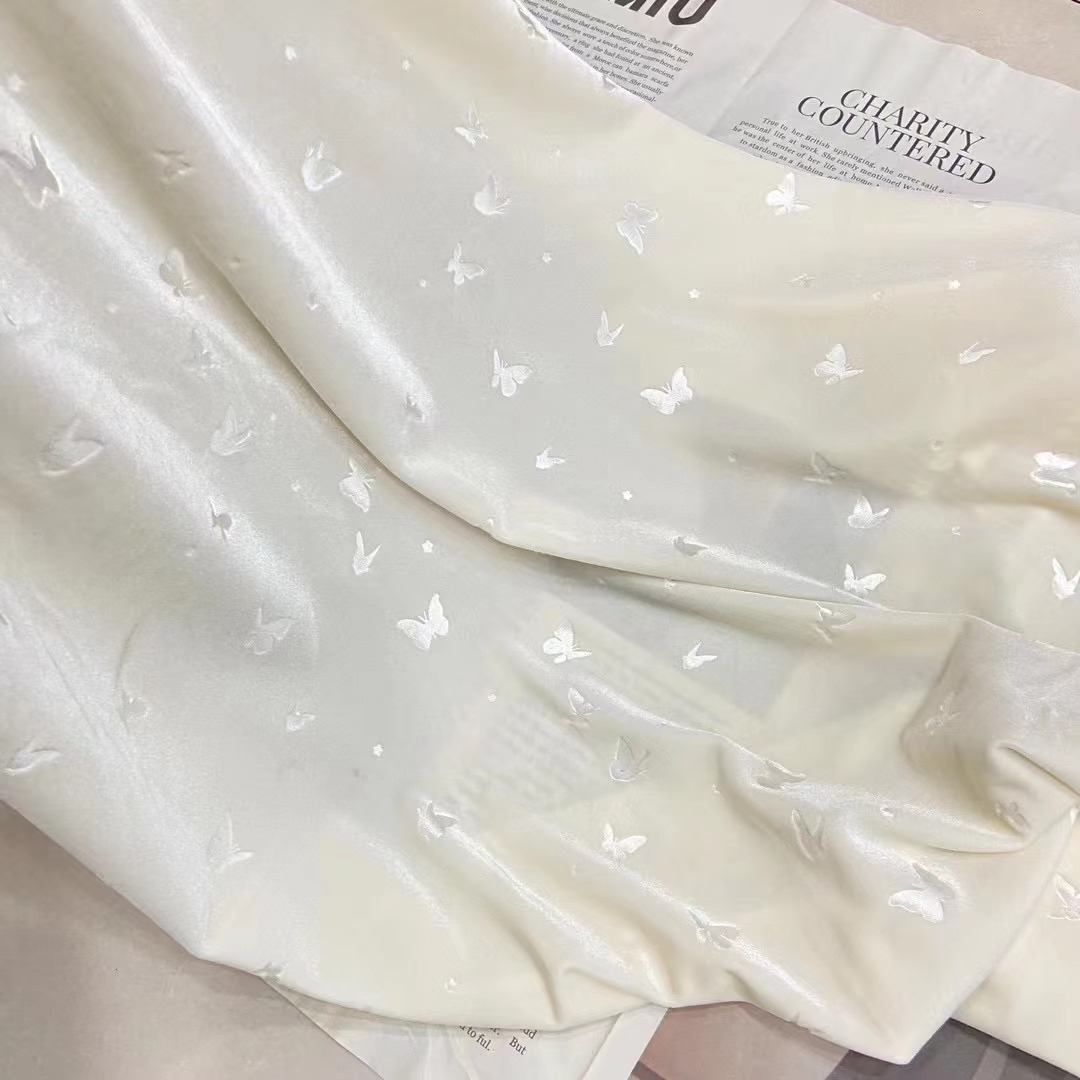 Sewing Velvet Fabric - ผ้ากำมะหยี่นุ่มพิมพ์ลายผีเสื้อ สำหรับตัดเย็บเสื้อผ้า ผ้าทำมือ ผ้าปูโต๊ะ DIY