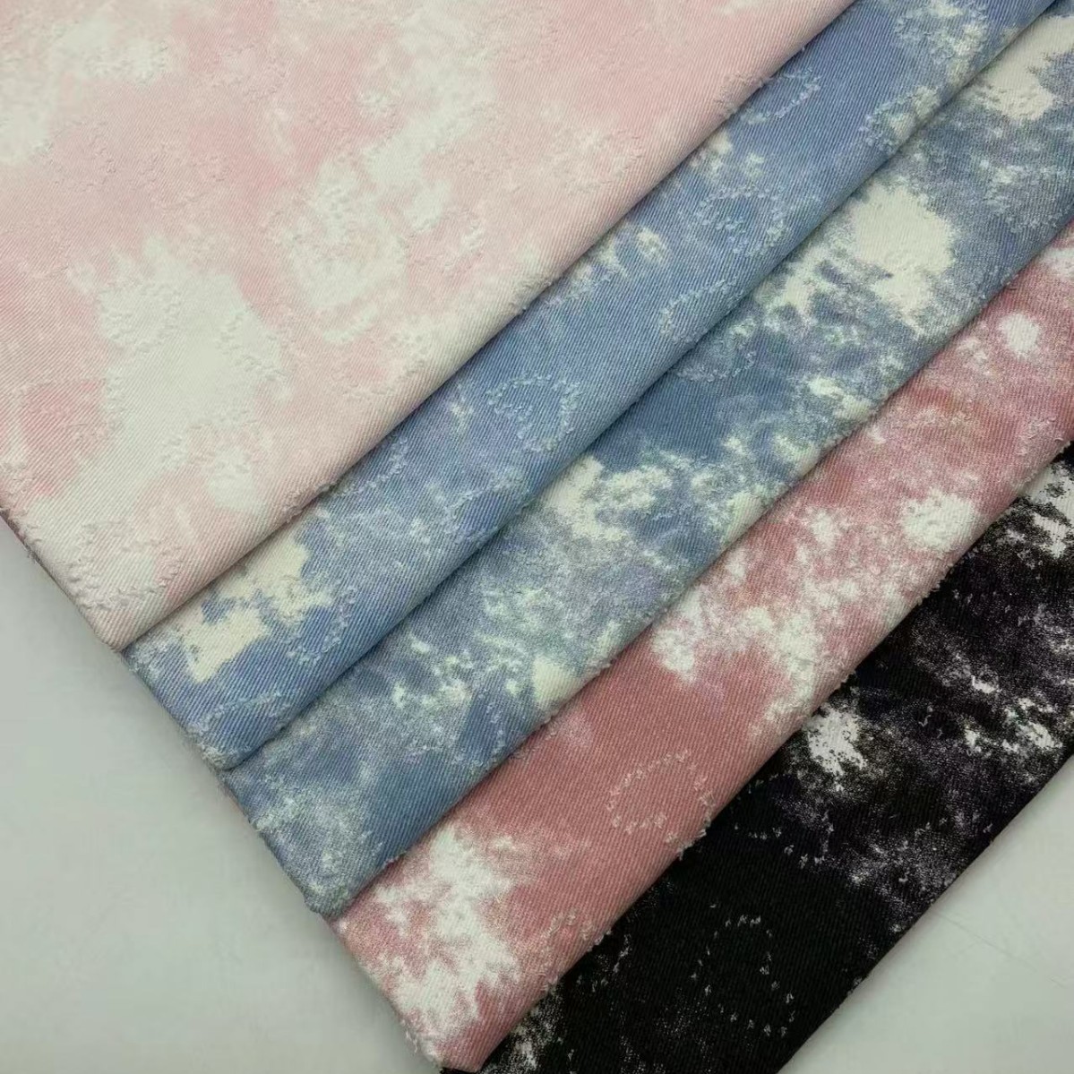 Sewing Tie Dye - Blue Sky เมฆสีขาว Tie Dye ผ้าอินเดียคุณภาพระดับพรีเมียมผ้าฝ้ายทําด้วยมือสําหรับตัดเย็บธรรมชาติเย็บตกแต่งฤดูใบไม้ร่วงโยน