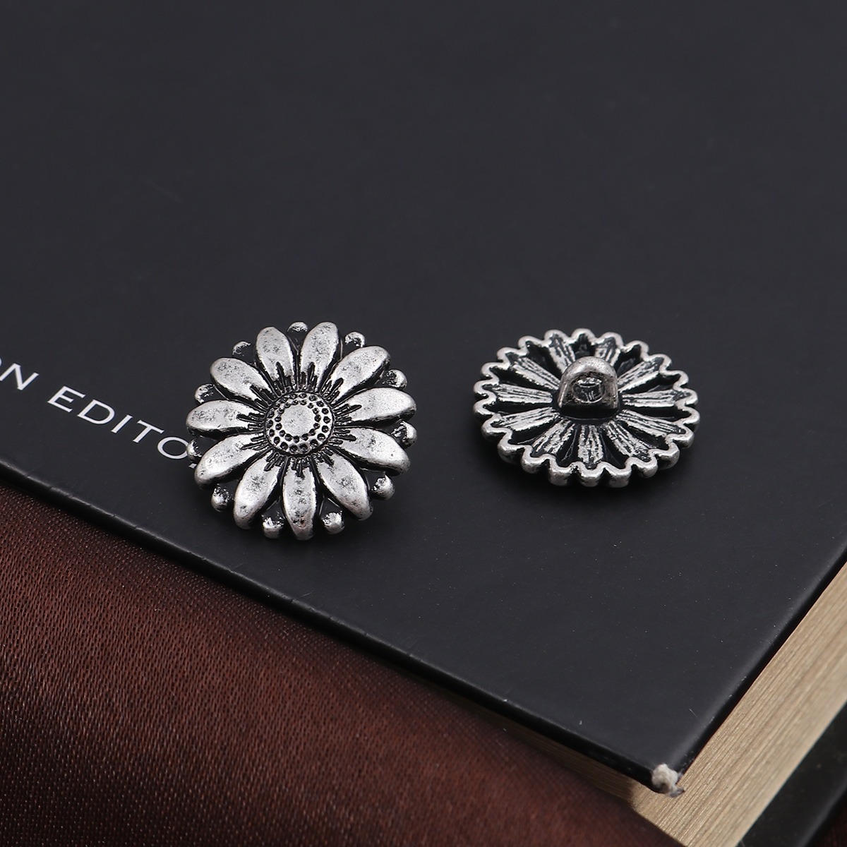 10 ชิ้น Vintage โลหะ Shank ปุ่ - Button Hole Cutter บทวิจารณ์และราคา