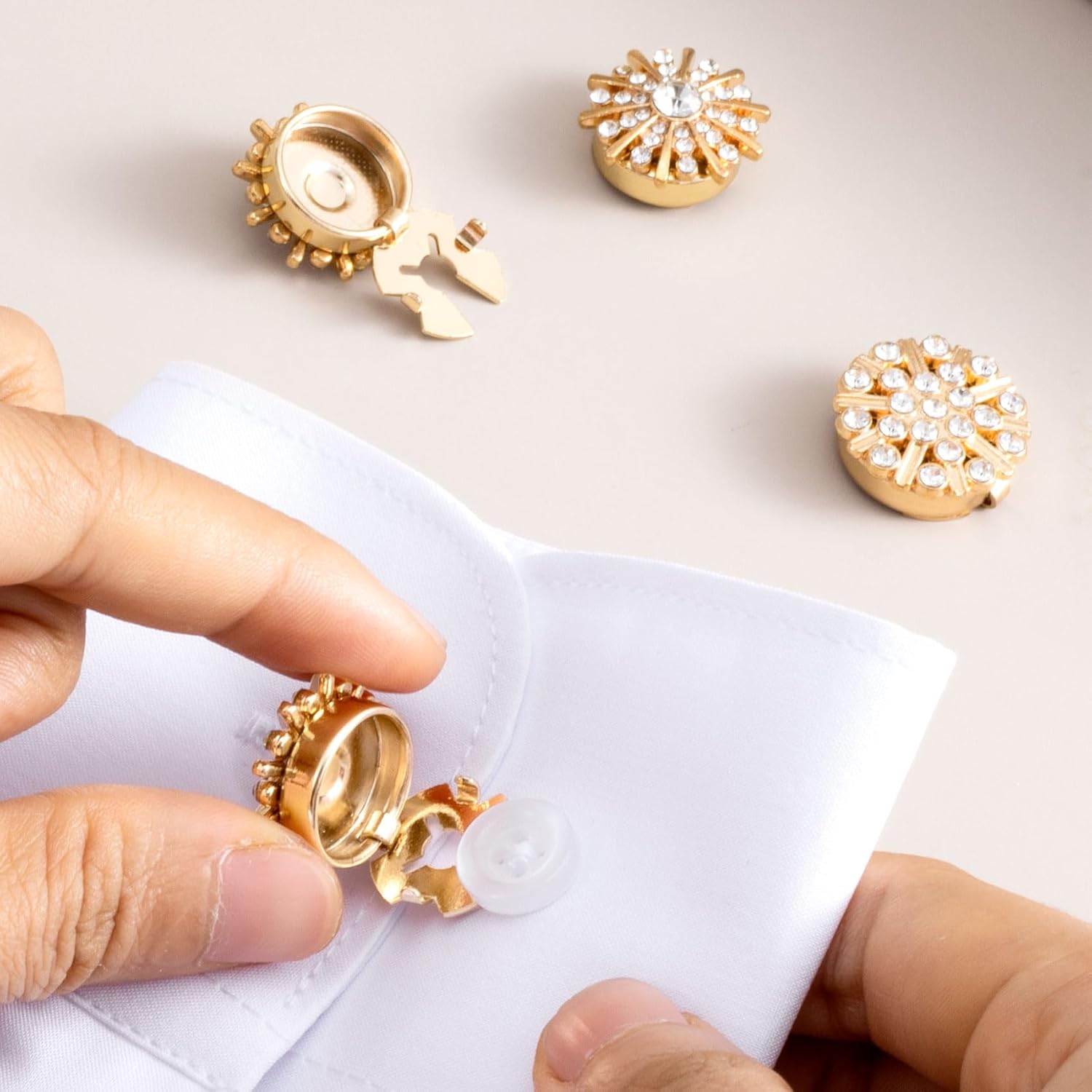 กระดุมคริสตัลแบบติดกิ๊บ ถอดออก - Button Hole Cutter บทวิจารณ์และราคา
