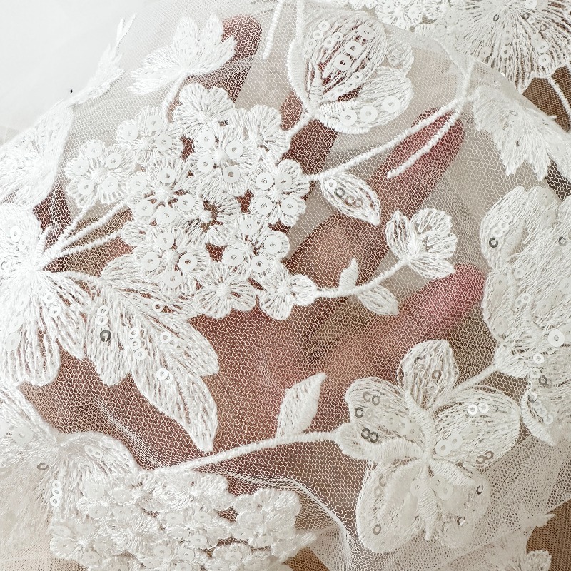 ผ้าลูกไม้ฝ้ายปักเลื่อมสีขาวงาช - Sewing Net บทวิจารณ์และราคา