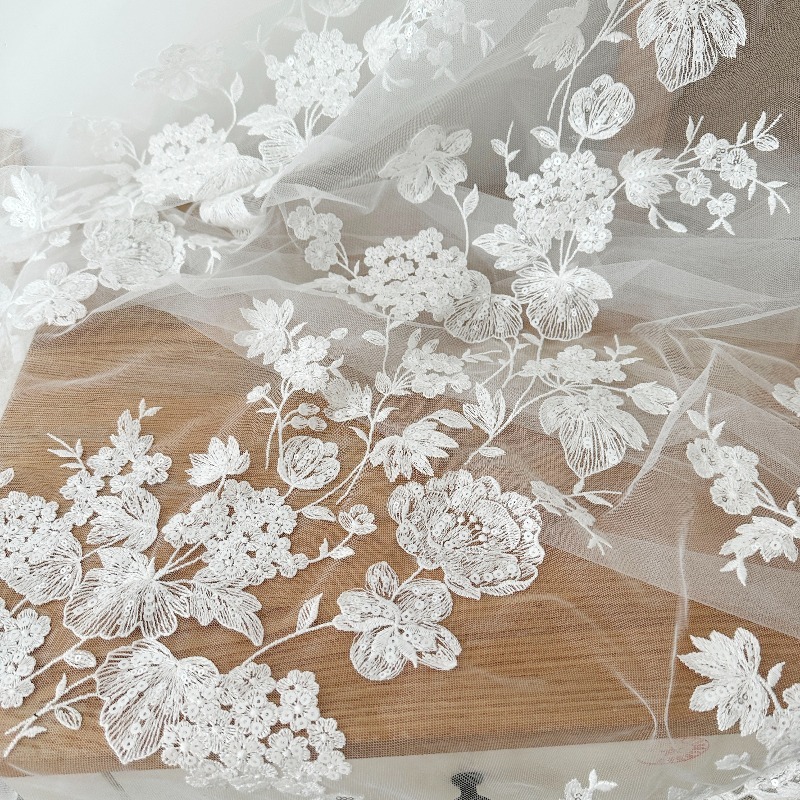 ผ้าลูกไม้ฝ้ายปักเลื่อมสีขาวงาช - Sewing Net บทวิจารณ์และราคา